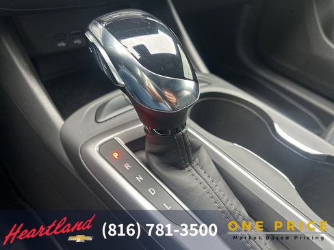 Used 2025 Buick Envista Preferred image 31