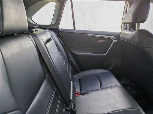 Certified 2019 Toyota RAV4 XLE Premium image 19