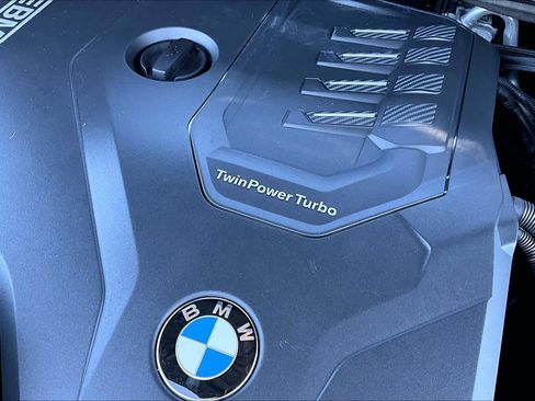 Used 2024 BMW X3 sDrive30i w/ M Sport Package RWD image 31