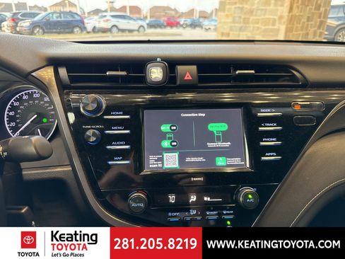 Used 2020 Toyota Camry SE image 14