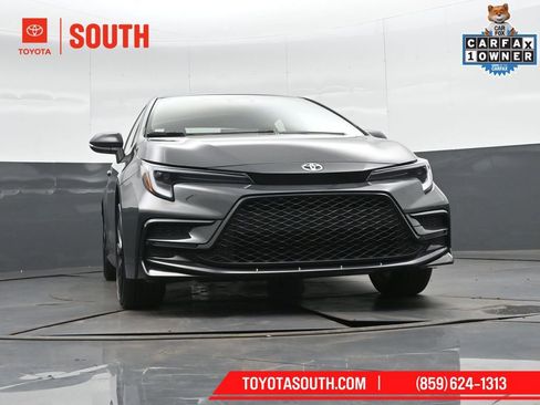 Used 2026 Toyota Corolla SE w/ SE Premium Package image 40