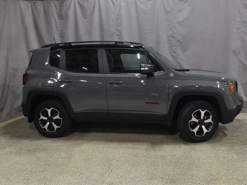 Certified 2021 Jeep Renegade Trailhawk w/ Trailer Tow Group AWD/4WD image 3