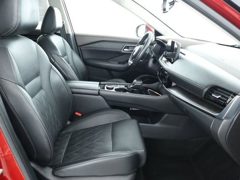 Used 2022 Nissan Rogue Platinum w/ Head-Up Display Package image 23