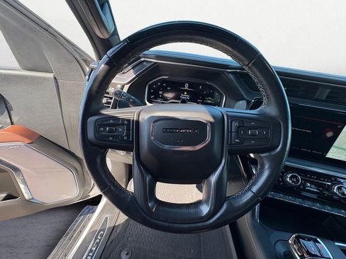 Used 2024 GMC Sierra 1500 Denali Ultimate image 12