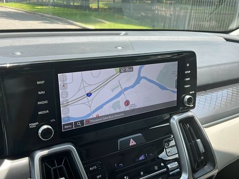 Used 2023 Kia Sorento S w/ Panoramic Sunroof Package FWD image 23