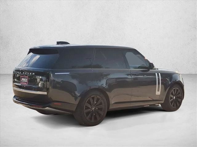 Used 2023 Land Rover Range Rover Autobiography AWD/4WD image 5