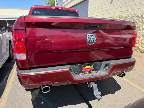 Used 2017 RAM 1500 Express w/ Express Value Package RWD image 4