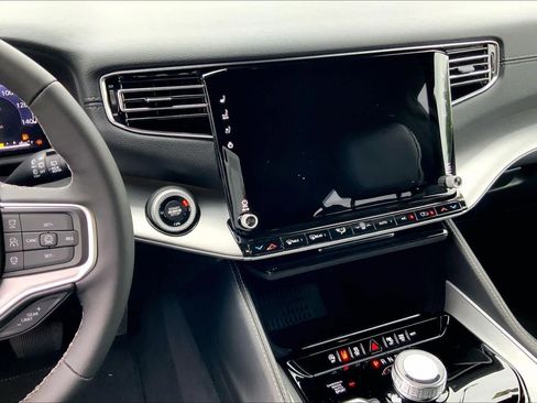 New 2026 Jeep Grand Wagoneer Limited AWD/4WD image 6