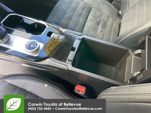 Used 2025 Mitsubishi Outlander SE image 25