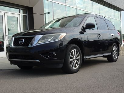 Used 2013 Nissan Pathfinder SV