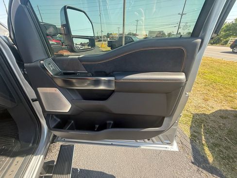 Used 2024 Ford F250 Platinum w/ Tremor Off-Road Package AWD/4WD image 20