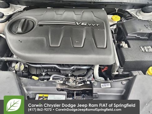 Certified 2018 Jeep Cherokee Latitude Plus image 32