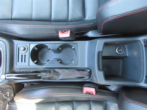 Used 2017 Volkswagen GTI Autobahn image 16