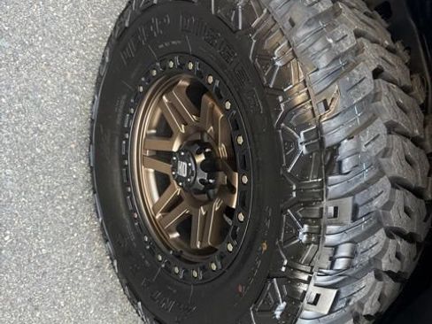Used 2015 Jeep Wrangler Unlimited Sahara w/ Max Tow Package AWD/4WD image 15