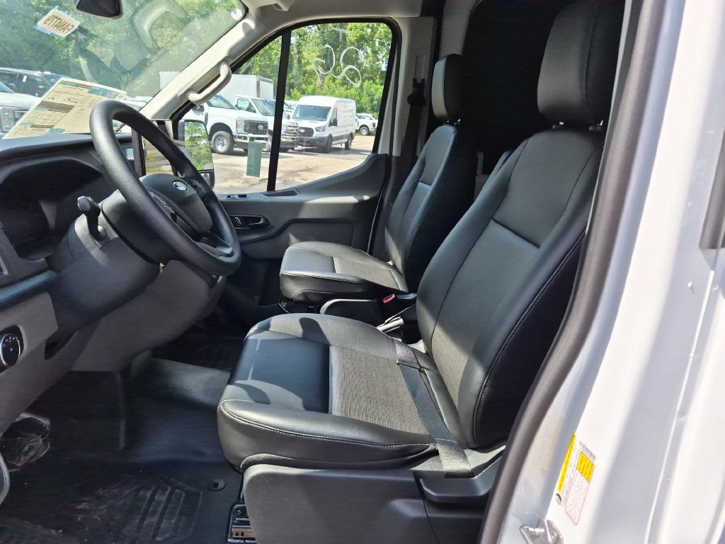 New 2026 Ford Transit 250 148 Medium Roof Extended AWD w/ Load Area Protection Package image 13