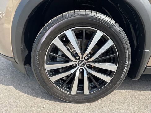 Used 2023 Nissan Pathfinder Platinum AWD/4WD image 31