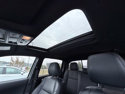 Used 2025 Toyota Camry LE image 10