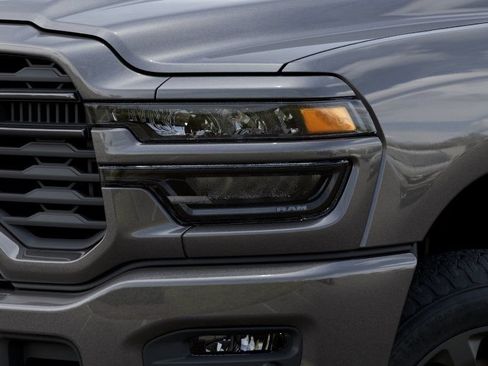 New 2026 RAM 2500 Tradesman AWD/4WD image 18