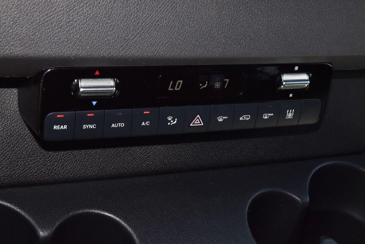 Used 2025 Mercedes-Benz Sprinter 2500 image 29