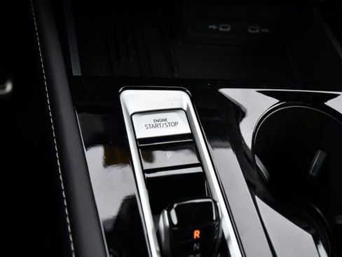 New 2026 Volkswagen Atlas Cross Sport SEL Premium R-Line image 16