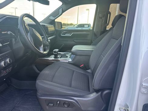 Used 2024 GMC Sierra 1500 Elevation w/ X31 Off-Road Package AWD/4WD image 9