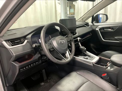 Used 2024 Toyota RAV4 Limited image 8