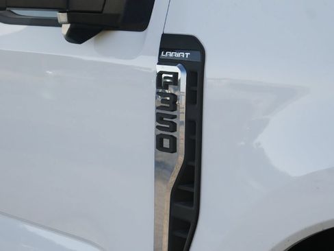 Used 2024 Ford F350 Lariat w/ Lariat Ultimate Package AWD/4WD image 6