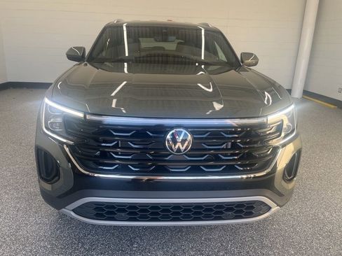 New 2026 Volkswagen Atlas Cross Sport SE AWD/4WD image 11