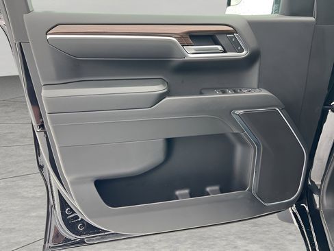 Used 2024 Chevrolet Silverado 1500 LT image 21