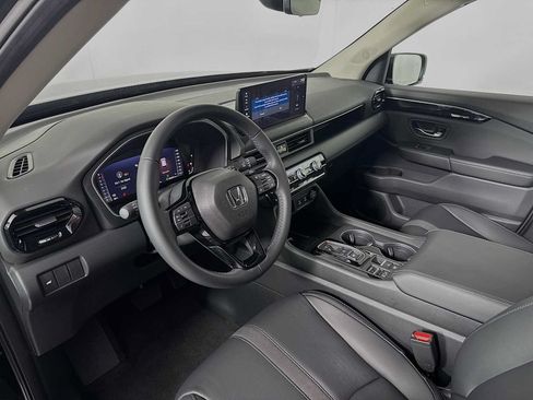Certified 2026 Honda Pilot EX-L image 9