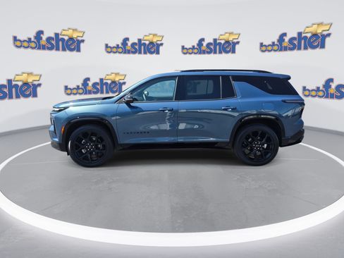 Used 2026 Chevrolet Traverse RS w/ LPO, Floor Liner Package AWD/4WD image 5