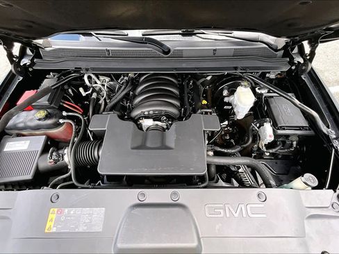 Used 2019 GMC Yukon Denali w/ Denali Ultimate Package RWD image 32