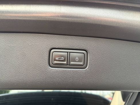Used 2022 Genesis GV80 3.5T w/ Advanced Package 06 AWD/4WD image 7