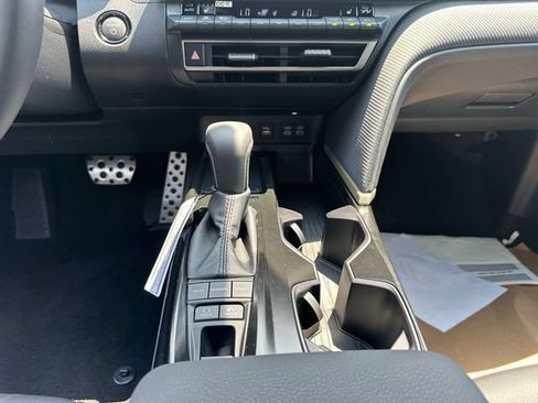 New 2026 Toyota Camry SE FWD image 19