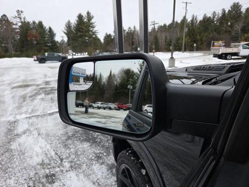 Used 2022 RAM 1500 Laramie w/ Night Edition image 96