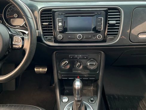 Used 2013 Volkswagen Beetle R-Line image 11