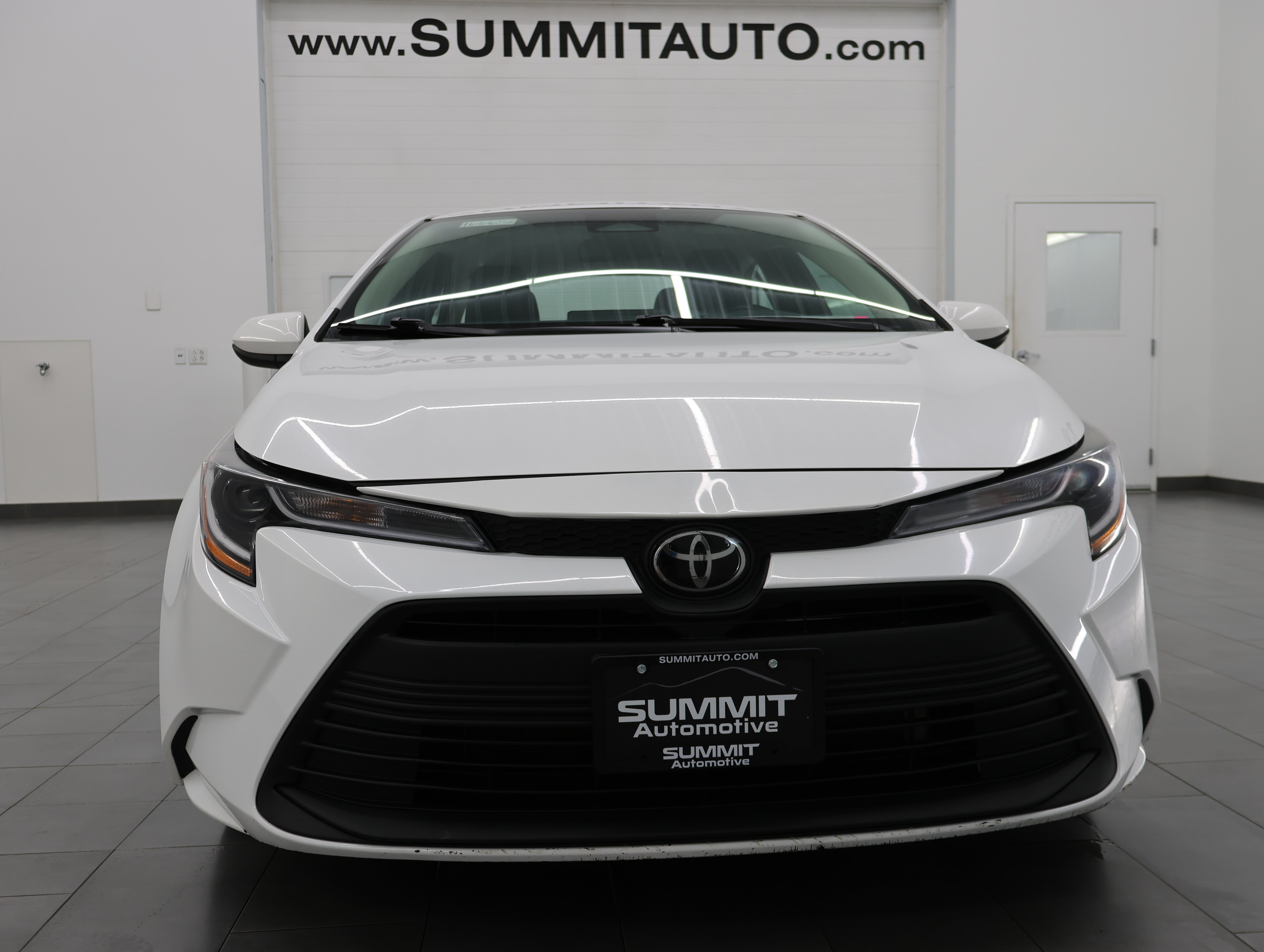 Used 2024 Toyota Corolla LE FWD image 18
