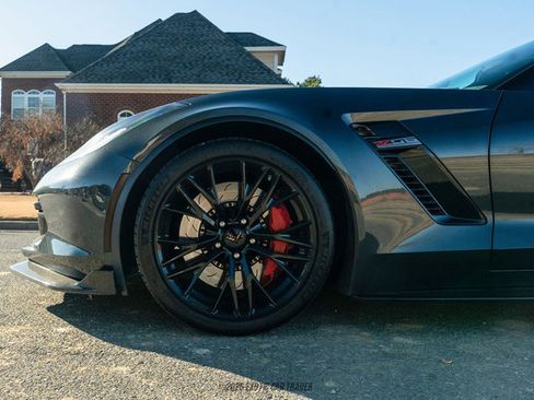 Used 2019 Chevrolet Corvette Z06 RWD image 4
