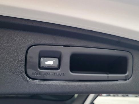 Used 2025 Honda CR-V Sport Touring image 5