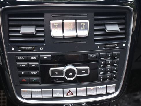 Used 2014 Mercedes-Benz G 63 AMG 4MATIC image 34