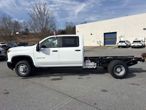 New 2026 Chevrolet Silverado 3500 W/T w/ WT Convenience Package image 5