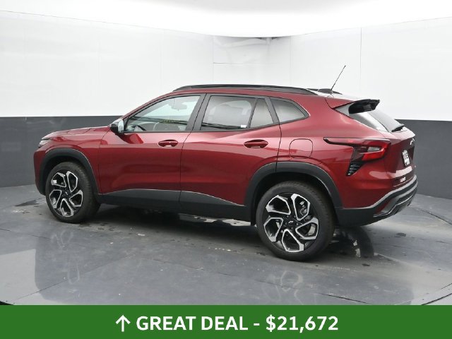 Used 2024 Chevrolet Trax RS w/ Sunroof Package FWD image 10