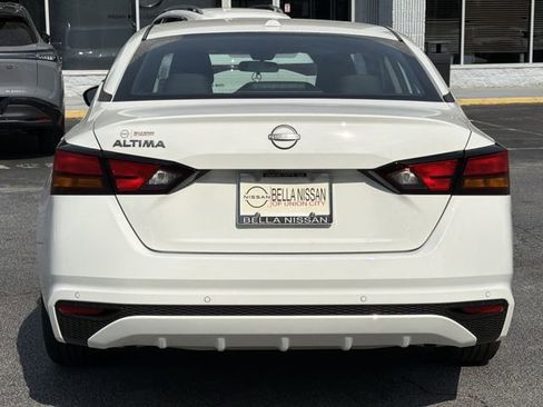 Certified 2025 Nissan Altima 2.5 S image 23