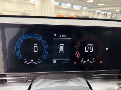 Used 2025 Hyundai Kona SEL image 10