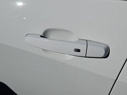 Used 2024 Chevrolet Malibu LT image 23