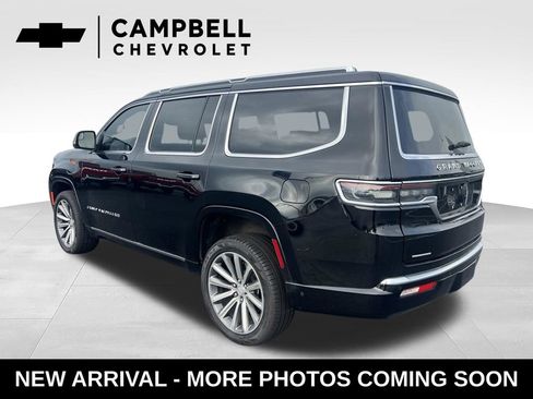 Used 2023 Jeep Grand Wagoneer 4WD w/ Flexible Seating Group image 3