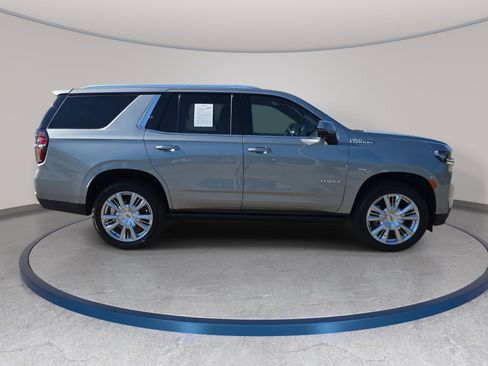 Used 2023 Chevrolet Tahoe High Country AWD/4WD image 4