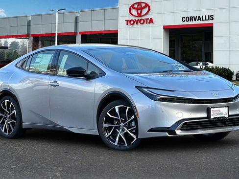 New 2026 Toyota Prius Plug-In Hybrid image 2