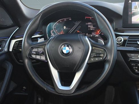 Used 2023 BMW 530i w/ Premium Package image 16