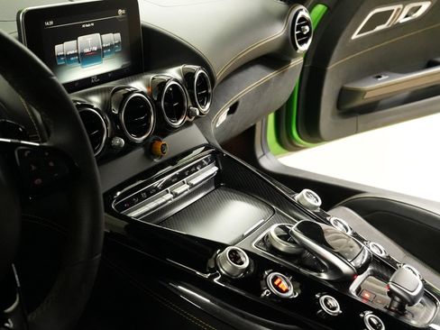 Used 2018 Mercedes-Benz AMG GT R image 20